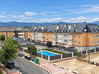 Local comercial en alquiler en Los Valles en Collado Villalba