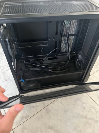 Gabinete Gigabyte C102 Glass