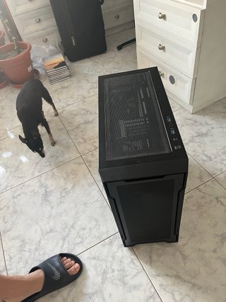 Gabinete Gigabyte C102 Glass