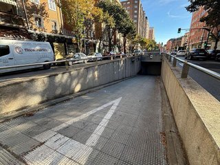 Garaje en venta en Plaza España - Villa Pilar - Reyes Católicos - Vadillos en Burgos