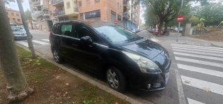 Peugeot 5008 2012
