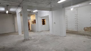 Local comercial en alquiler en El Camp de l'Arpa del Clot en Barcelona
