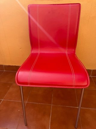 Juego de 2 Sillas Rojas