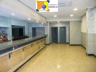 Local comercial en alquiler en Canalejas - Gran Vía en Salamanca