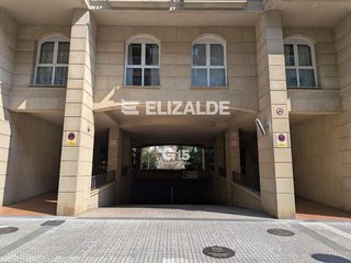 Garaje en venta en El Antiguo en San Sebastián-Donostia
