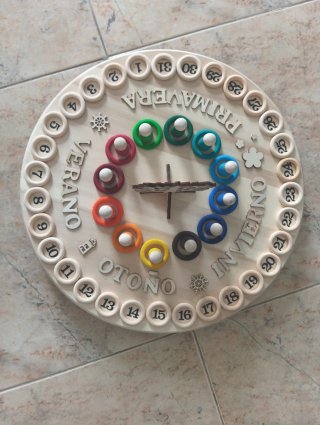 Calendario Waldorf de Madera