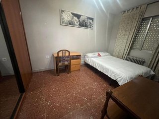 Piso en alquiler en Ciudad Monumental en Cáceres