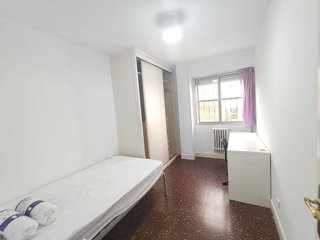 Piso en alquiler en Delicias en Zaragoza