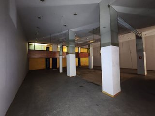 Local comercial en venta en Ensanche en Pamplona