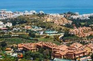 Local comercial en venta en Riviera del Sol en Mijas