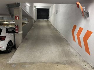 Garaje en alquiler en Sants en Barcelona