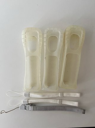 3 Protectores mando Wii Nintendo + correas