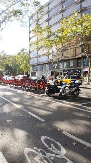 Local comercial en alquiler en La Dreta de l'Eixample en Barcelona