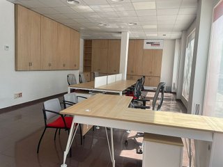 Oficina en alquiler en Carranque - Haza Cuevas en Málaga