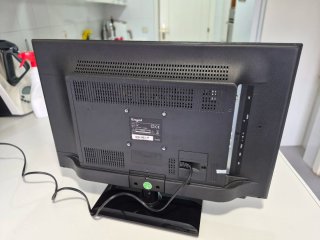 TV Engel 22 Negra