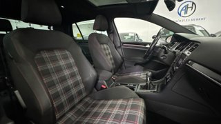 Volkswagen Golf GTI 2.0 TSI 220CV BMT