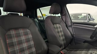 Volkswagen Golf GTI 2.0 TSI 220CV BMT