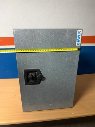 Caja herramientas BAWER metálica galvanizada. 1/2.