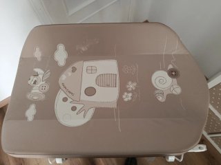 Cambiador de bebé con estampado