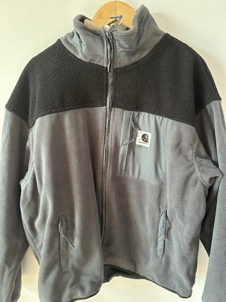 Chaqueta polar Carhartt gris y negra
