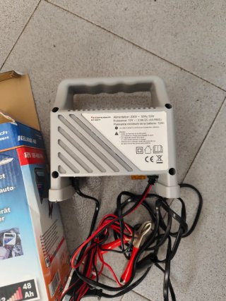 Cargador de Batería de Coche Iceland 40