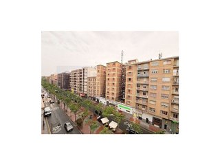Piso en venta en Residencia en Logroño
