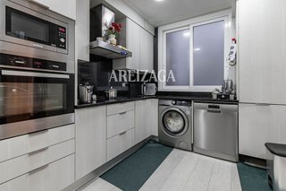Piso en venta en Gros en San Sebastián-Donostia