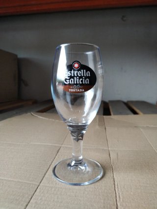6 Bicchieri Estrella Galicia Tostada 0,0% 30 cl, M25