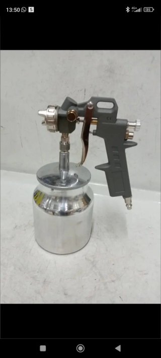 Pistola de pintar nueva