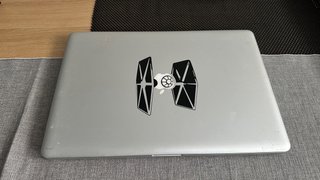 MacBook Pro 17” 2011 Leer Descripción