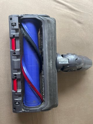 Testina Dyson V15 con lame per rimozione dei peli