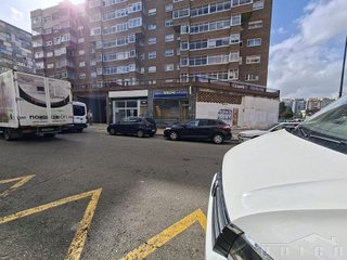 Local comercial en venta en Gamonal en Burgos