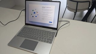 Microsoft Surface Laptop Go Gris/Plata
