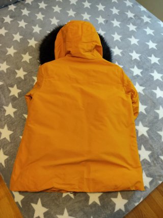 Parka Zara Mostaza y Negra con Capucha
