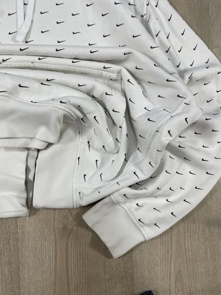 Sudadera Nike Blanca con Logo