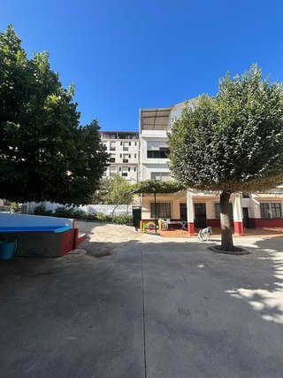 Edificio en venta en Barrio de Zaidín en Granada