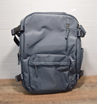 Mochila gris 40x20x25 cm para equipaje de mano