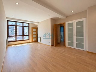 Piso en venta en Posío en Ourense