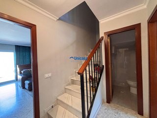 Casa adosada en alquiler en Casabermeja