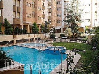 Piso en venta en Buhaira - Huerta del Rey en Sevilla