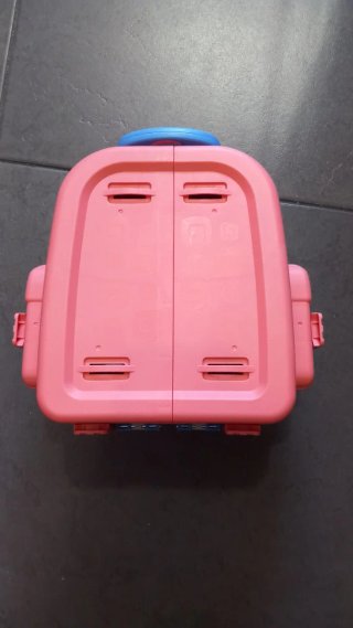 Conjunto de brinquedos: ferro, aspirador e puzzle