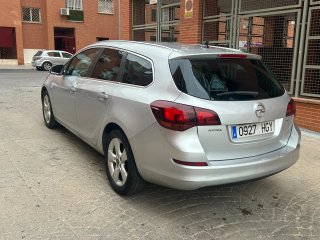 Opel Astra 2012