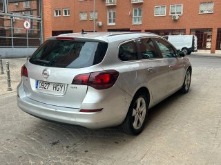 Opel Astra 2012