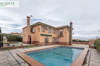 Chalet en venta en Otura