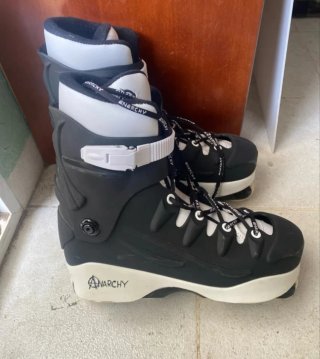 Patines linea agresivos.