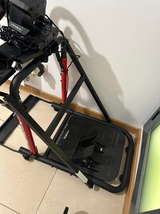 Moza R3 pc y xbox con palancas y cockpit.