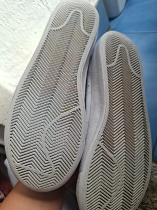 Zapatillas Nike Blancas y Amarillas