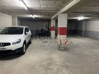 Garaje en venta en Eixample Nord – La Devesa en Girona