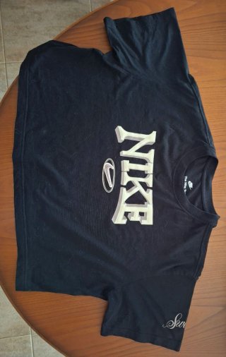 Camiseta Deportiva NIKE Negra Talla M