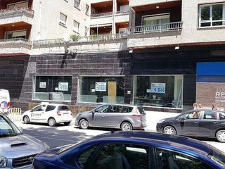 Local comercial en alquiler en El Parque - Zapatón en Torrelavega